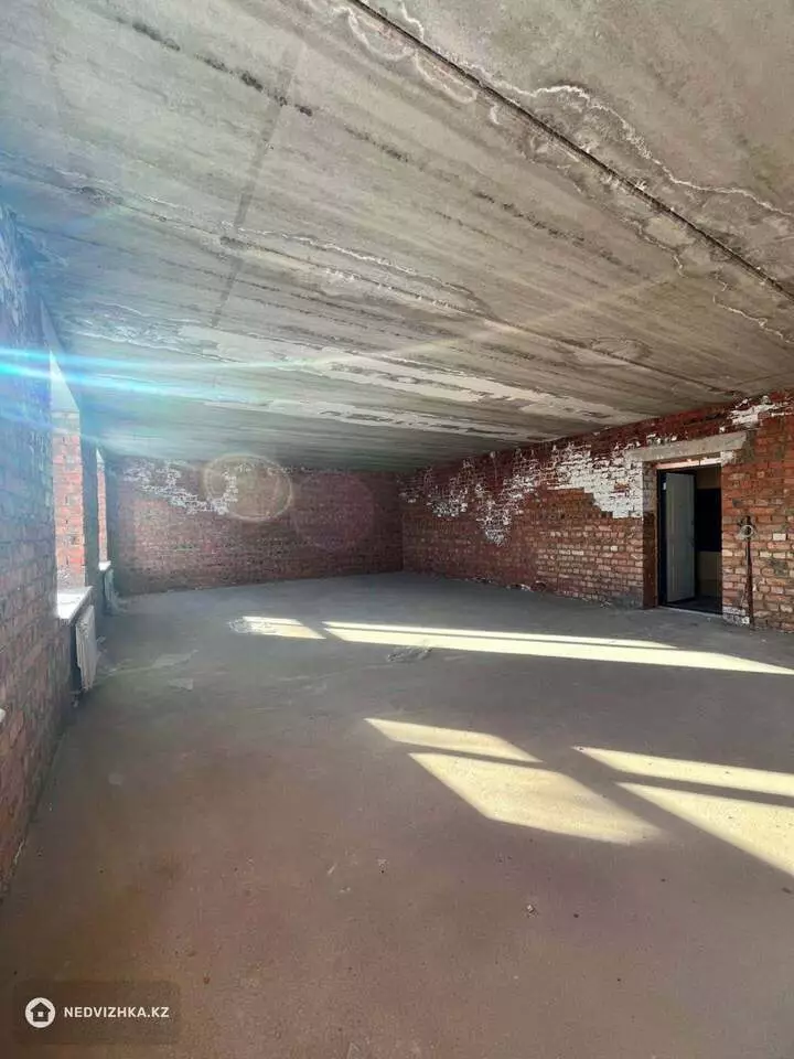3-комнатная квартира, этаж 4 из 4, 72 м², фотография 5