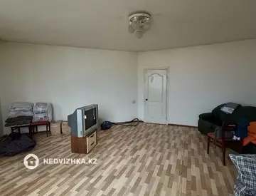 3-комнатная квартира, этаж 9 из 9, 108 м², миниатюра 2