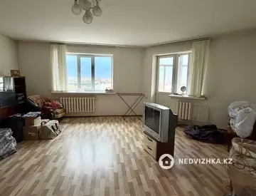 3-комнатная квартира, этаж 9 из 9, 108 м², миниатюра 3
