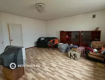 3-комнатная квартира, этаж 9 из 9, 108 м², миниатюра 4