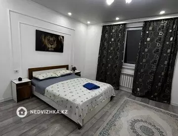1-бөлмелі пәтер, қабат 4 барлық қабат саны 10, 42 м², Посуточно, 1-нобай
