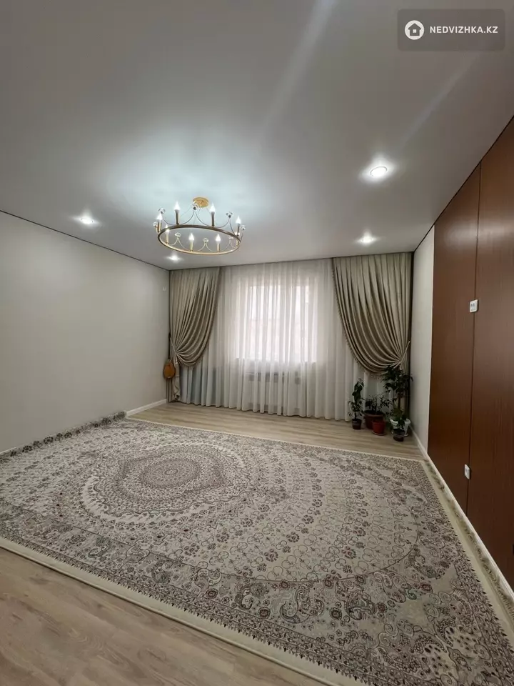 2-комнатная квартира, этаж 5 из 5, 75 м², фотография 4