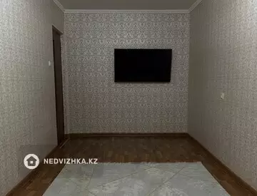 4-комнатная квартира, этаж 1 из 5, 72 м², миниатюра 4