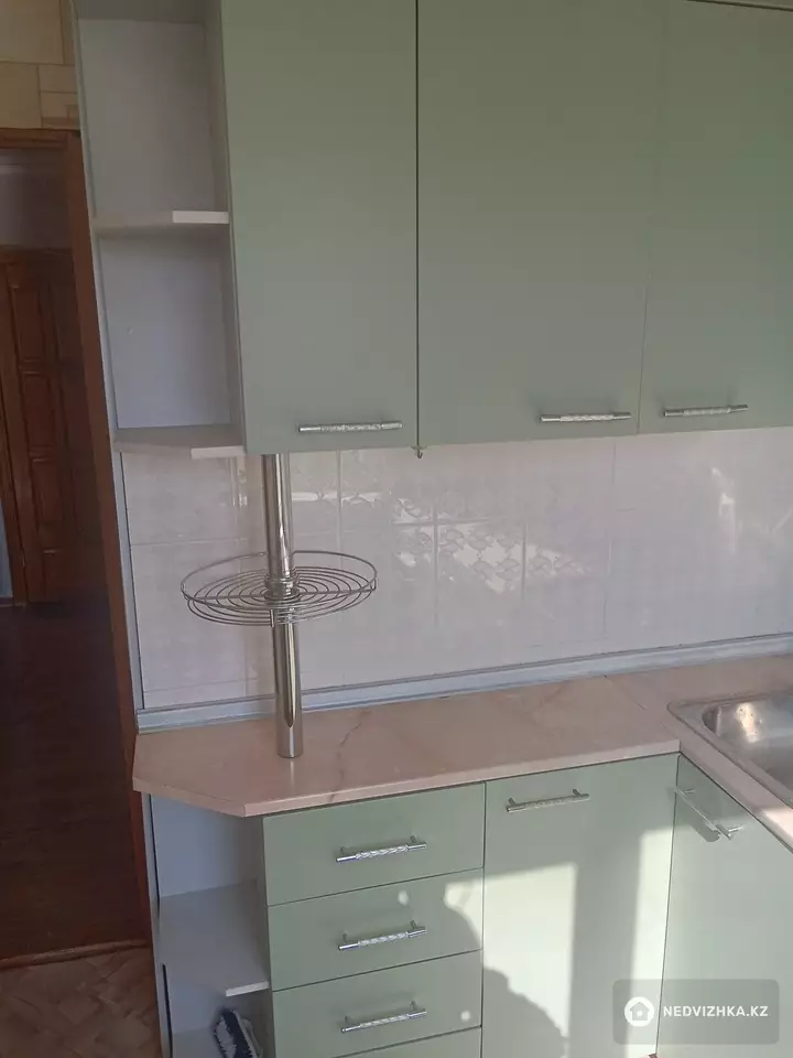 2-комнатная квартира, этаж 5 из 5, 42 м², фотография 2
