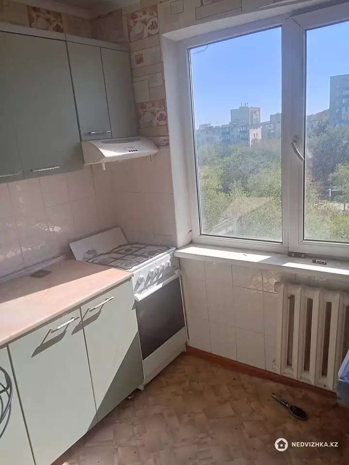 2-комнатная квартира, этаж 5 из 5, 42 м², фотография 4
