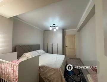 3-комнатная квартира, этаж 2 из 5, 78 м², миниатюра 1
