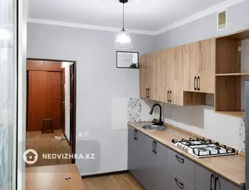 2-комнатная квартира, этаж 2 из 2, 41 м², миниатюра 2
