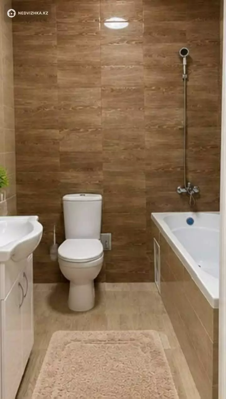 2-комнатная квартира, этаж 11 из 18, 42 м², Посуточно, фотография 4