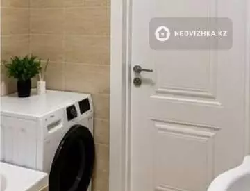 2-комнатная квартира, этаж 11 из 18, 42 м², Посуточно, миниатюра 6