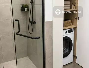 2-комнатная квартира, этаж 7 из 18, 42 м², Посуточно