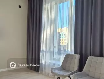 2-комнатная квартира, этаж 7 из 9, 55 м², миниатюра 1