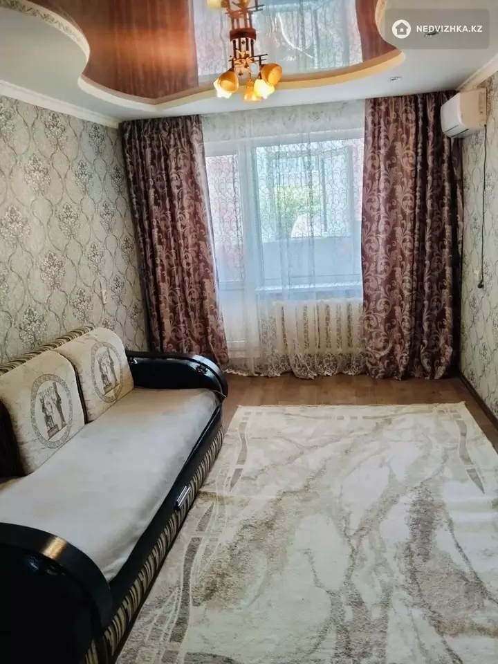 1-комнатная квартира, этаж 3 из 5, 37 м², фотография 3