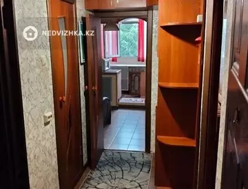 1-комнатная квартира, этаж 3 из 5, 37 м², миниатюра 4