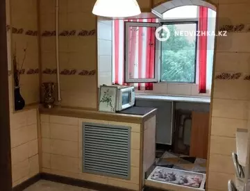 1-комнатная квартира, этаж 3 из 5, 37 м², миниатюра 5