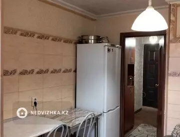1-комнатная квартира, этаж 3 из 5, 37 м², миниатюра 7