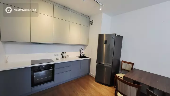 3-комнатная квартира, этаж 5 из 18, 85 м², На длительный срок