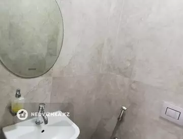 3-комнатная квартира, этаж 5 из 18, 85 м², На длительный срок, миниатюра 12