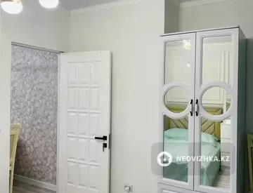 2-комнатная квартира, этаж 8 из 9, 55 м²