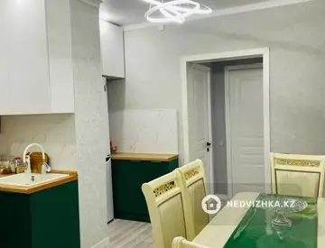2-комнатная квартира, этаж 8 из 9, 55 м²