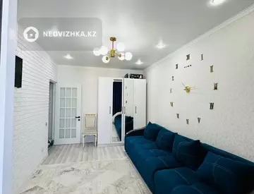2-комнатная квартира, этаж 8 из 9, 55 м², миниатюра 10