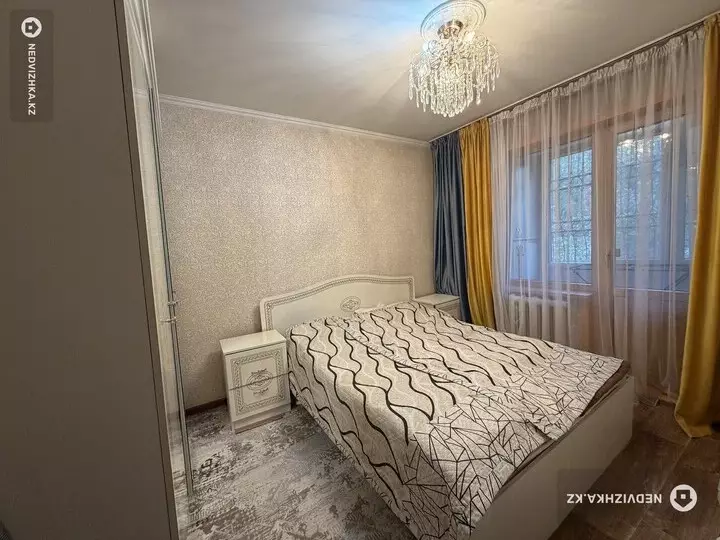 2-комнатная квартира, этаж 2 из 5, 54 м², фотография 3