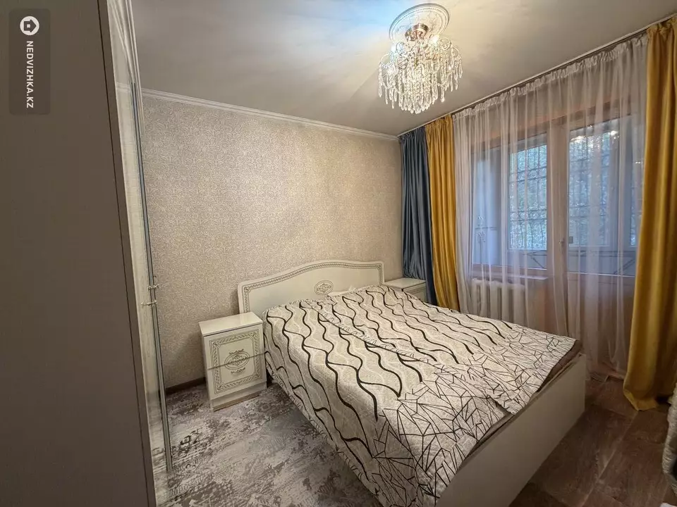 2-комнатная квартира, этаж 2 из 5, 54 м², фотография 4