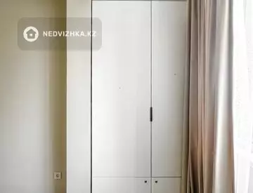 2-комнатная квартира, этаж 3 из 20, 46 м², миниатюра 9