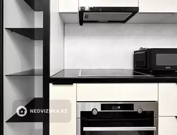 2-комнатная квартира, этаж 3 из 20, 46 м², миниатюра 4