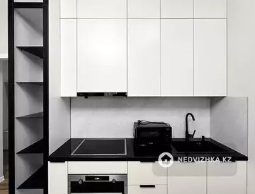 2-комнатная квартира, этаж 3 из 20, 46 м², миниатюра 2