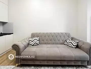 2-комнатная квартира, этаж 3 из 20, 46 м², миниатюра 6