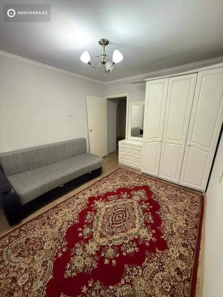 3-комнатная квартира, этаж 1 из 5, 70 м², На длительный срок
