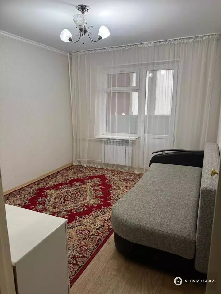 3-комнатная квартира, этаж 1 из 5, 70 м², На длительный срок, фотография 2