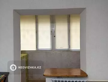 3-комнатная квартира, этаж 1 из 5, 70 м², На длительный срок, миниатюра 4