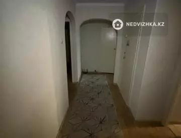 3-комнатная квартира, этаж 1 из 5, 70 м², На длительный срок, миниатюра 11