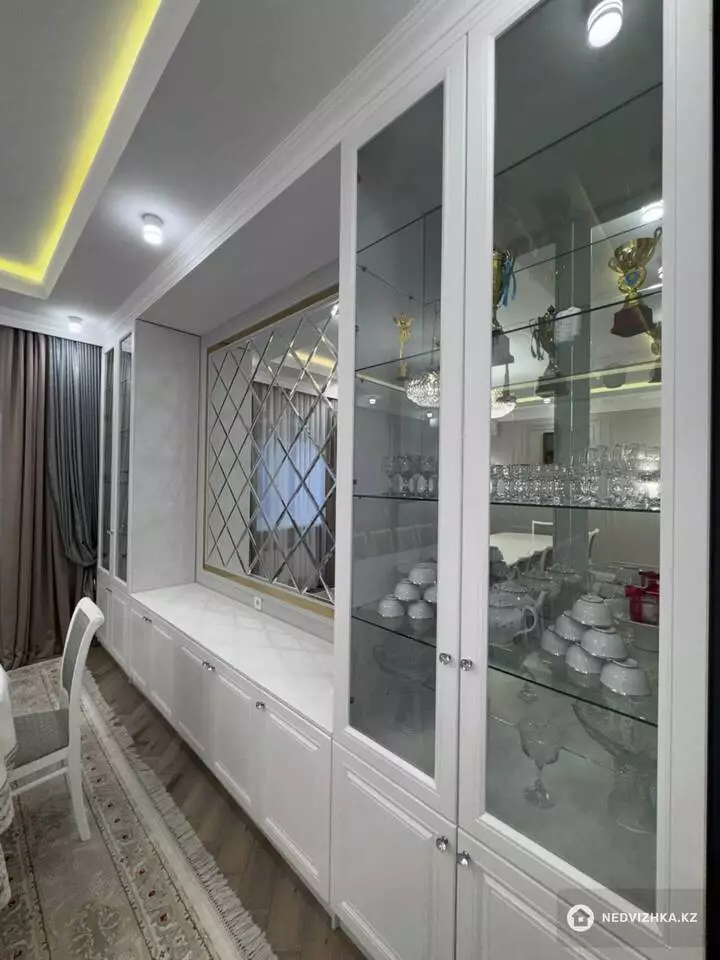 6-бөлмелі үй, 6.8 соттық, 282 м², 5-фотосурет