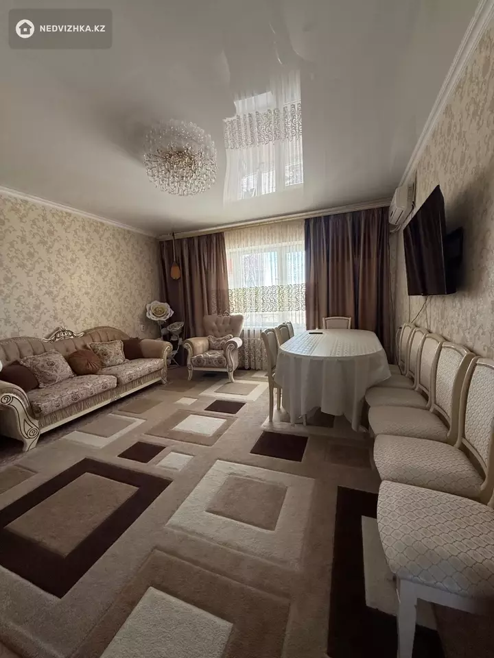 3-комнатная квартира, этаж 3 из 5, 65 м², фотография 3