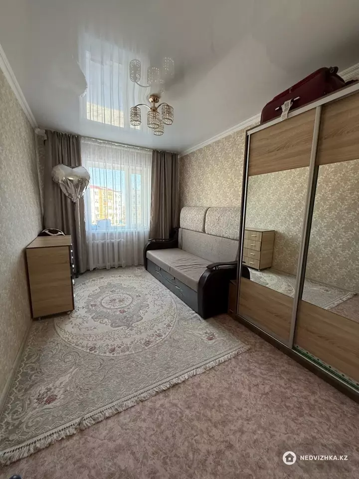 3-комнатная квартира, этаж 3 из 5, 65 м², фотография 4