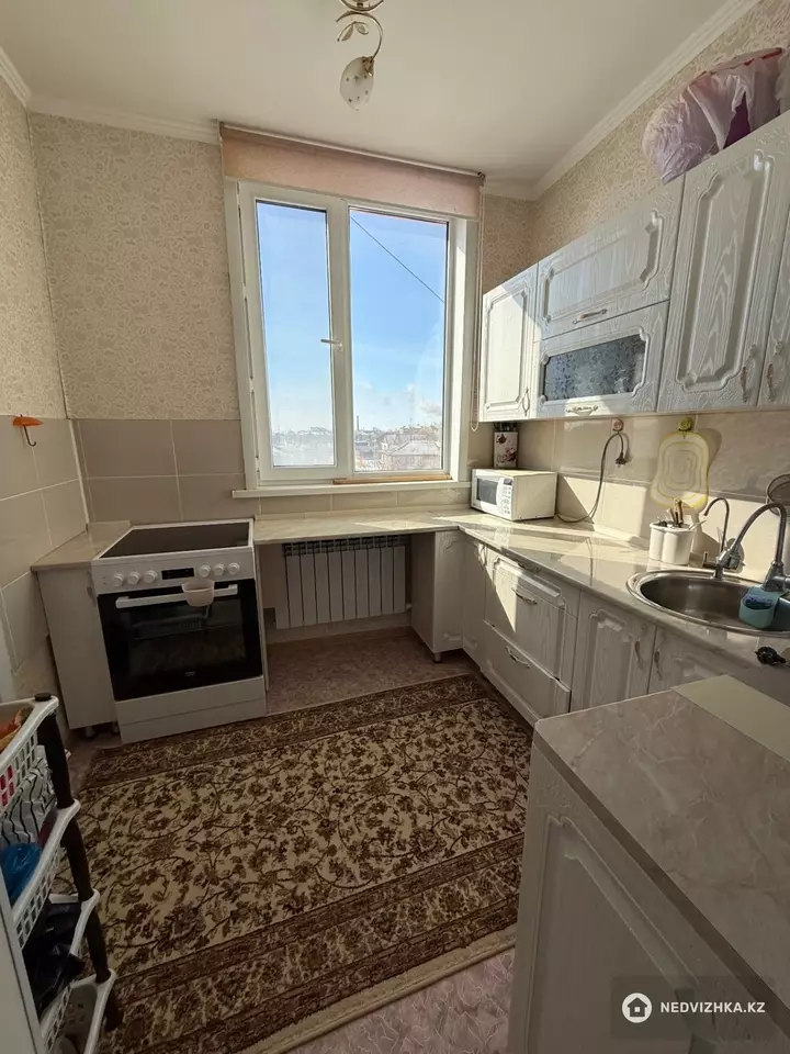 3-комнатная квартира, этаж 3 из 5, 65 м², фотография 2