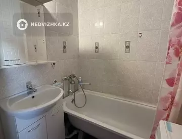 3-комнатная квартира, этаж 3 из 5, 65 м², миниатюра 8