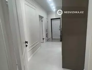3-комнатная квартира, этаж 2 из 9, 70 м²
