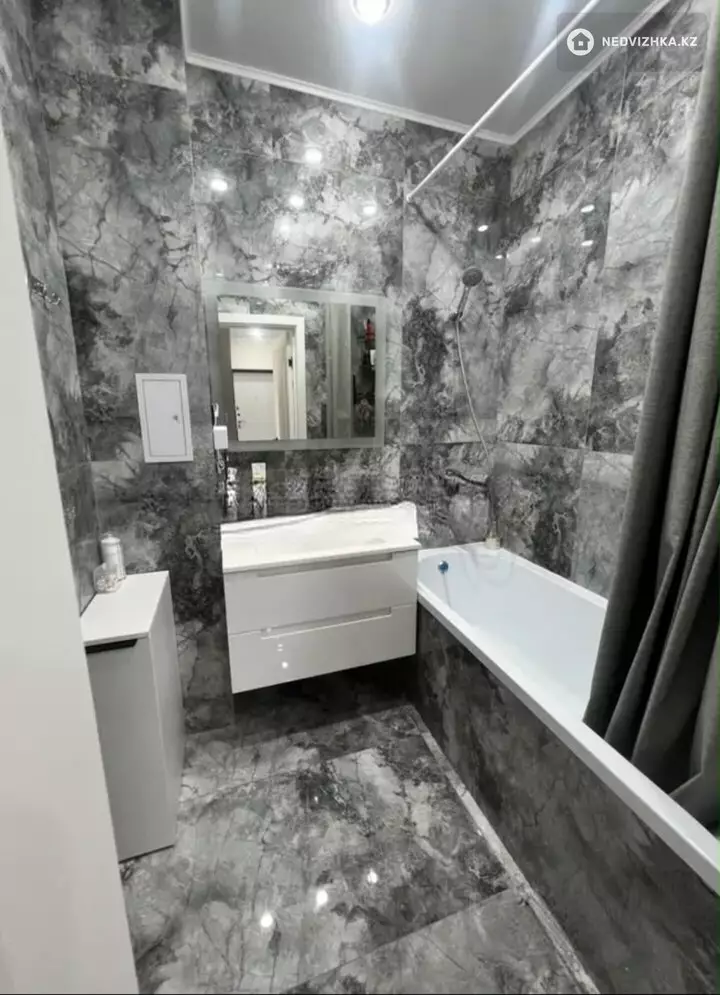 3-комнатная квартира, этаж 2 из 9, 70 м², фотография 5
