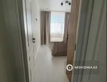3-комнатная квартира, этаж 2 из 9, 70 м²