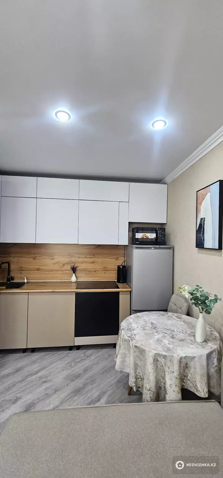 2-комнатная квартира, этаж 5 из 5, 36 м², Посуточно, фотография 4