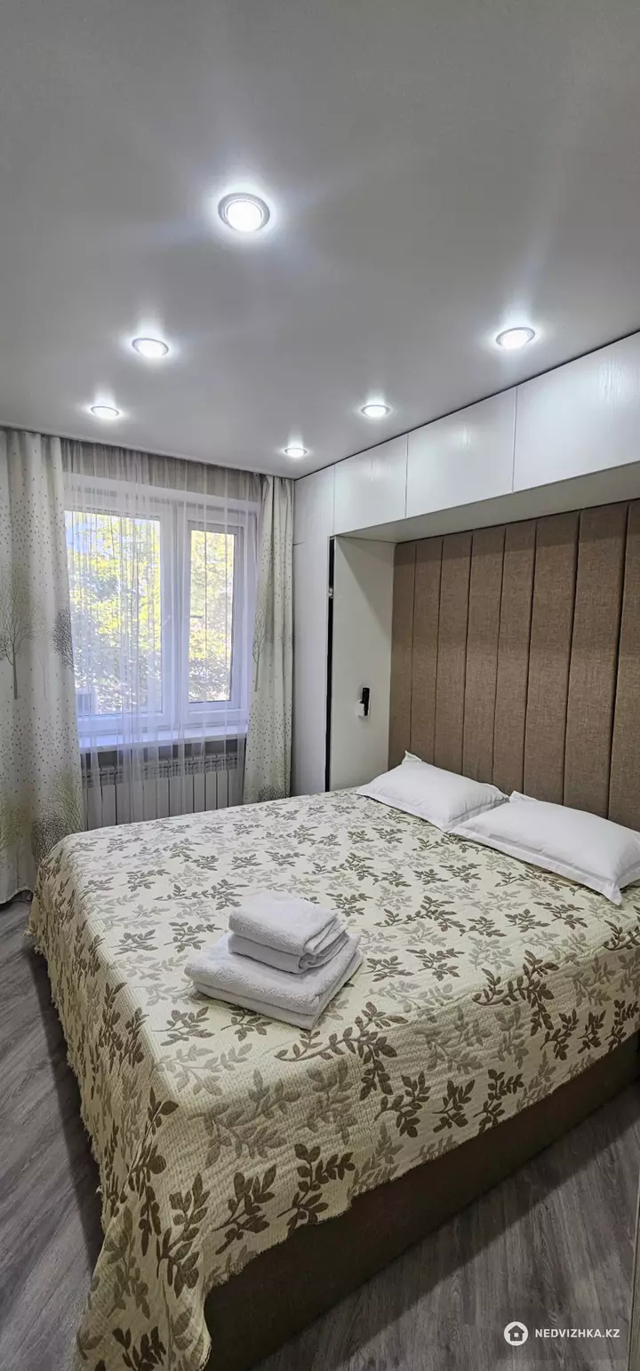 2-комнатная квартира, этаж 5 из 5, 36 м², Посуточно, фотография 5