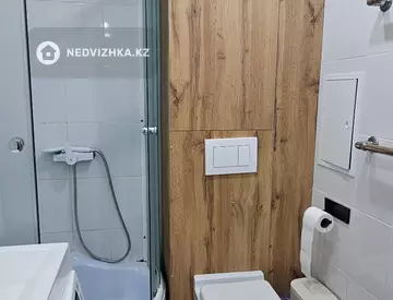 2-комнатная квартира, этаж 5 из 5, 36 м², Посуточно, миниатюра 6