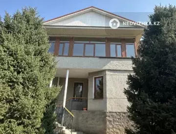6-комнатный дом, 16.4 соток, 315 м²