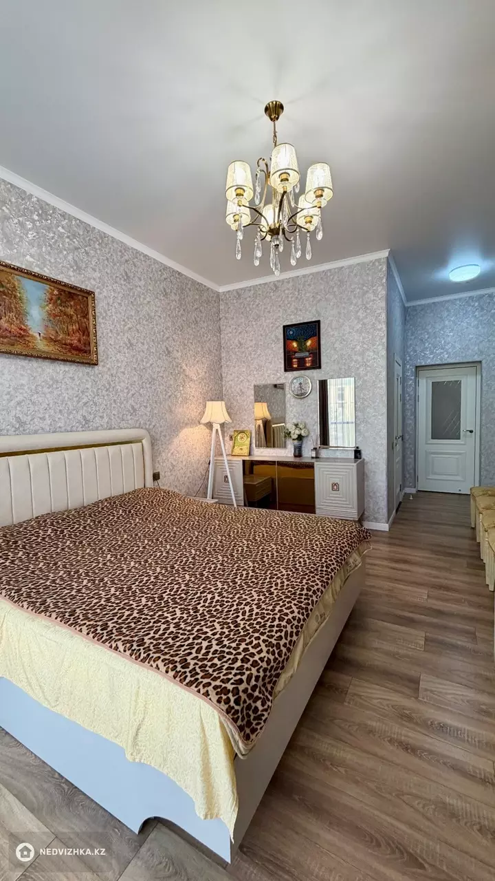 2-комнатная квартира, этаж 5 из 5, 98 м², фотография 2
