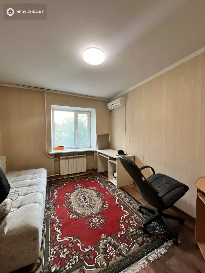 3-комнатная квартира, этаж 3 из 5, 60 м², фотография 4