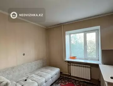 3-комнатная квартира, этаж 3 из 5, 60 м²