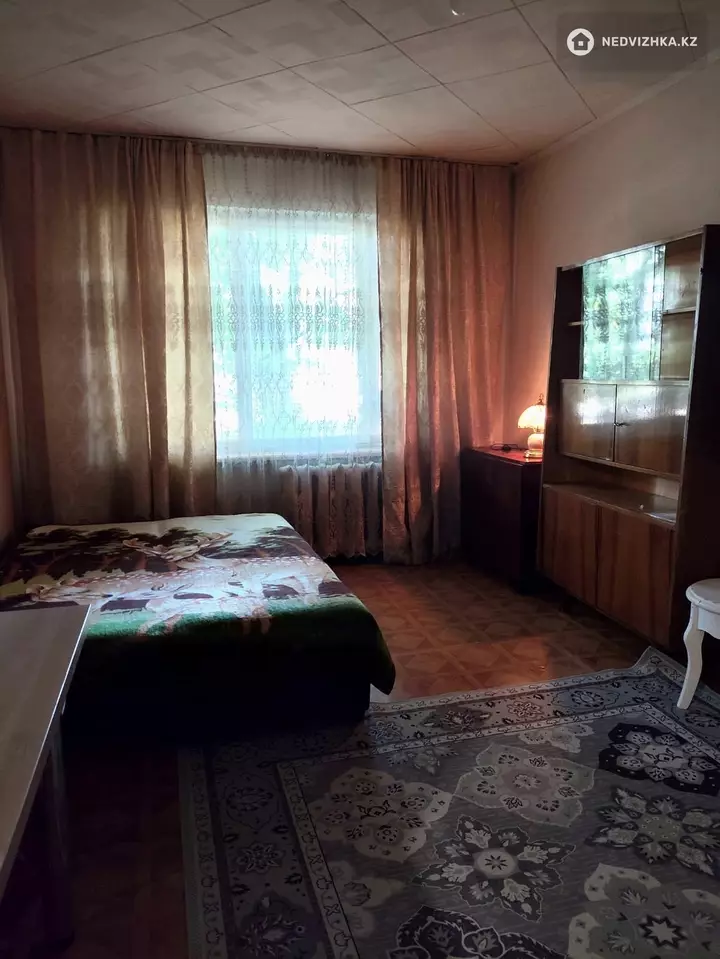 1-комнатная квартира, этаж 1 из 4, 33 м², На длительный срок, фотография 5